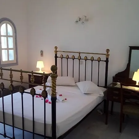 Naxos Castle House * Naxos City
