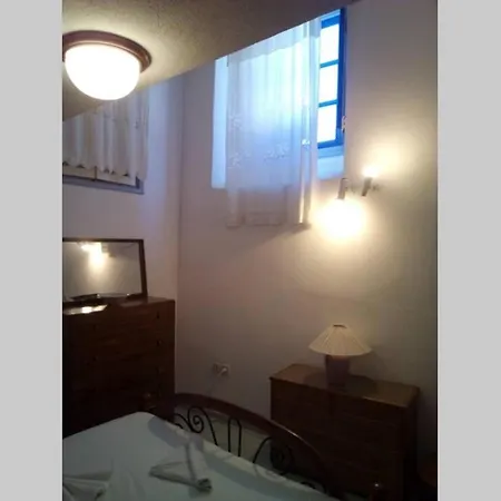 Naxos Castle House Lägenhet *