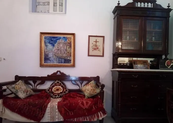 شقة Naxos Castle House *