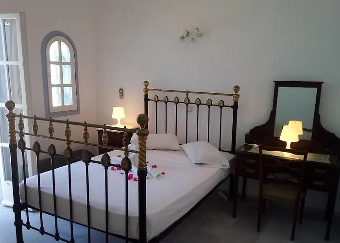 Naxos Castle House * Naxos City