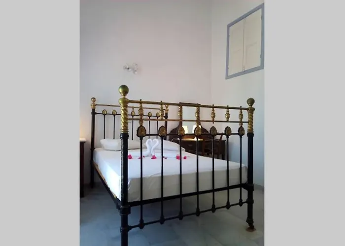 شقة Naxos Castle House